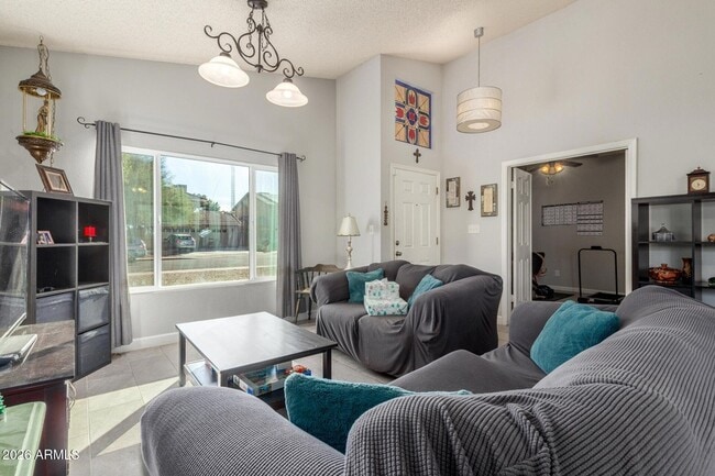 Building Photo - 5210 E Elmwood Cir