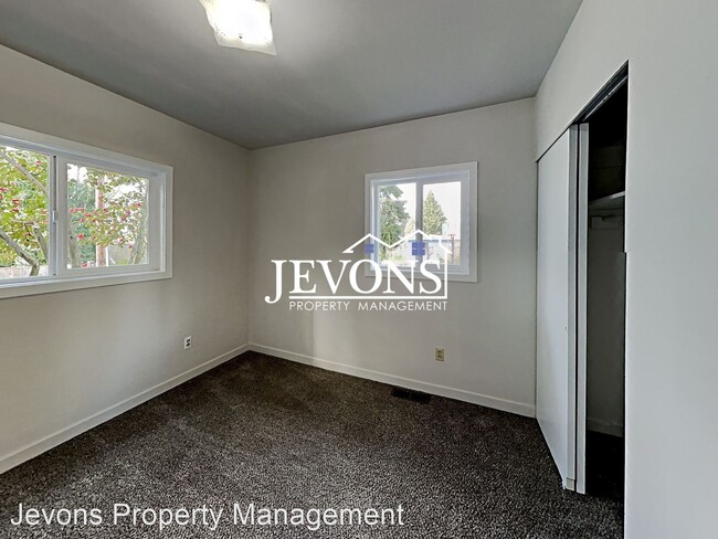 Building Photo - 3 br, 2.5 bath House - 8632 116th Ave SE