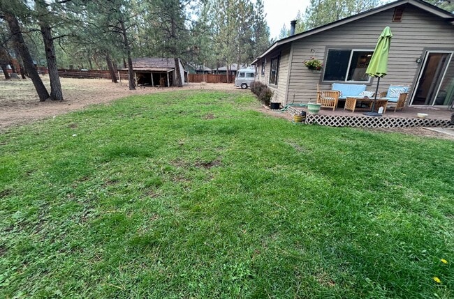 Building Photo - Cozy 3-Bedroom in Beautiful Tollgate! ***water included***