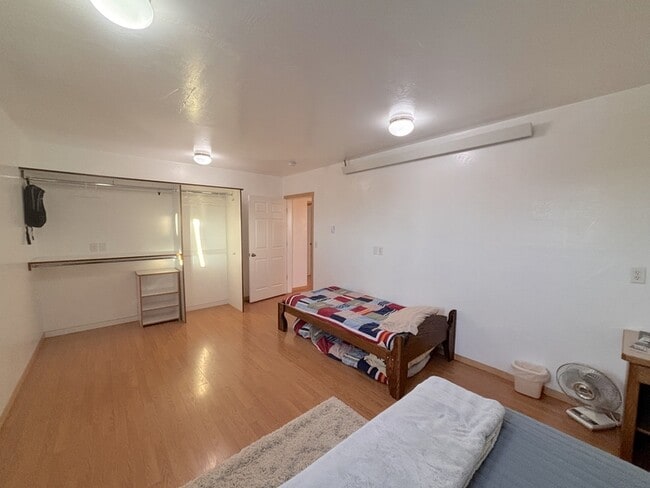 Building Photo - 705 US-191