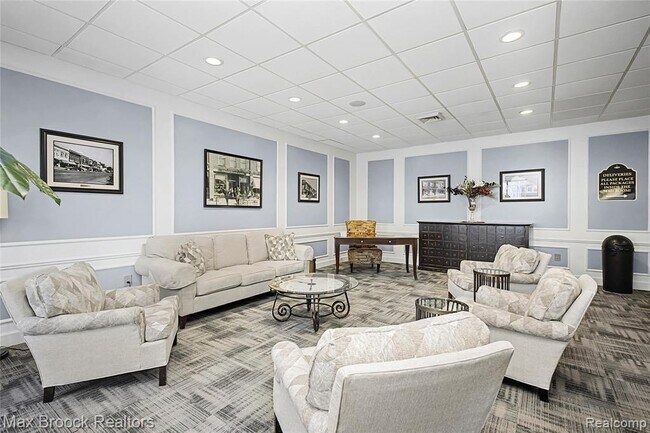 Building Photo - 35300 Woodward Ave