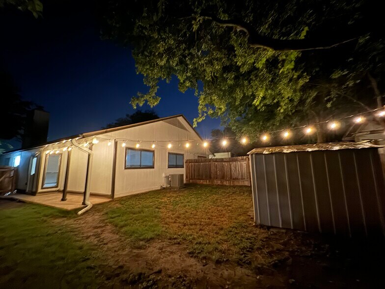 Primary Photo - 1220 Tartan Ln