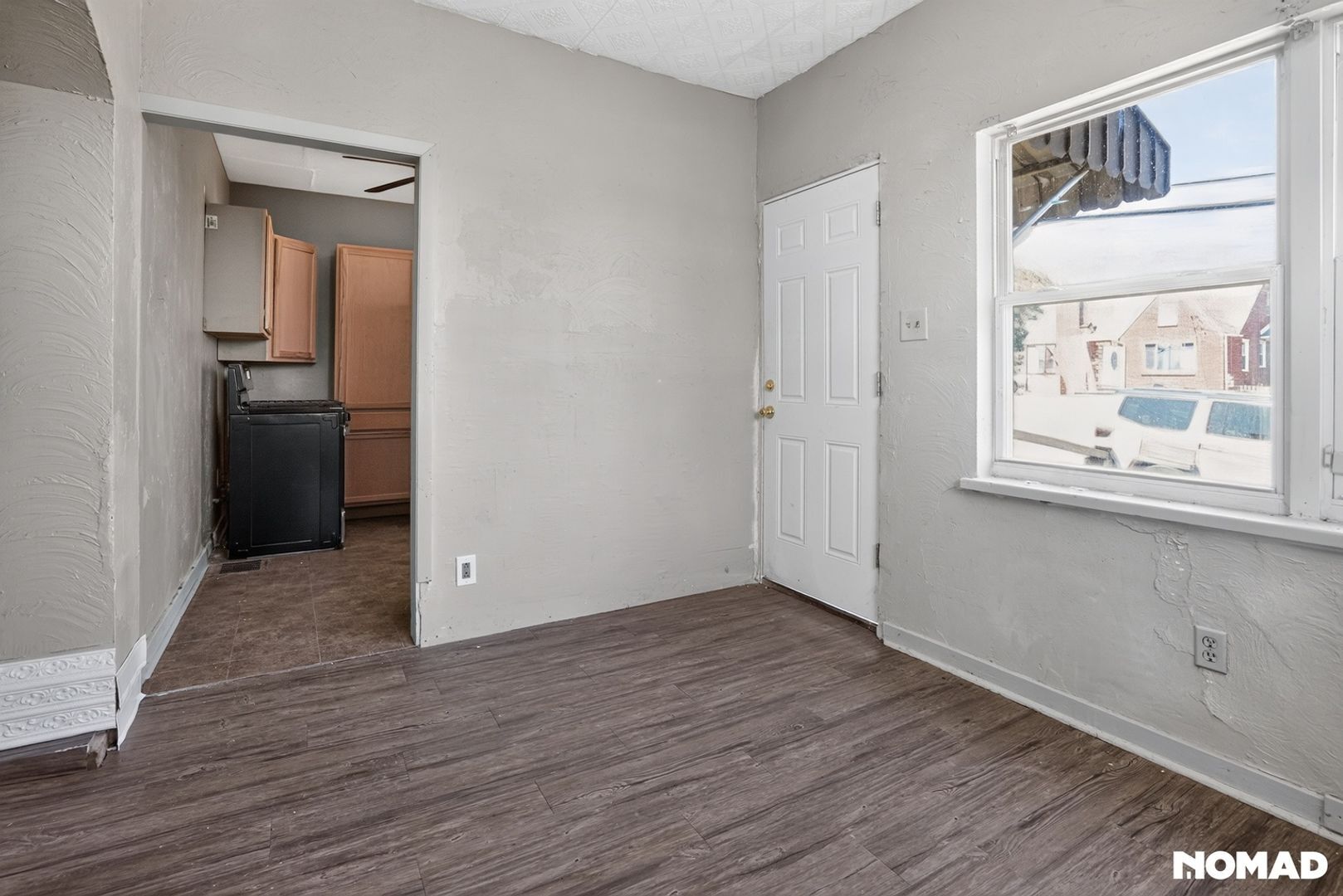 Building Photo - 4829 Lougean Ave