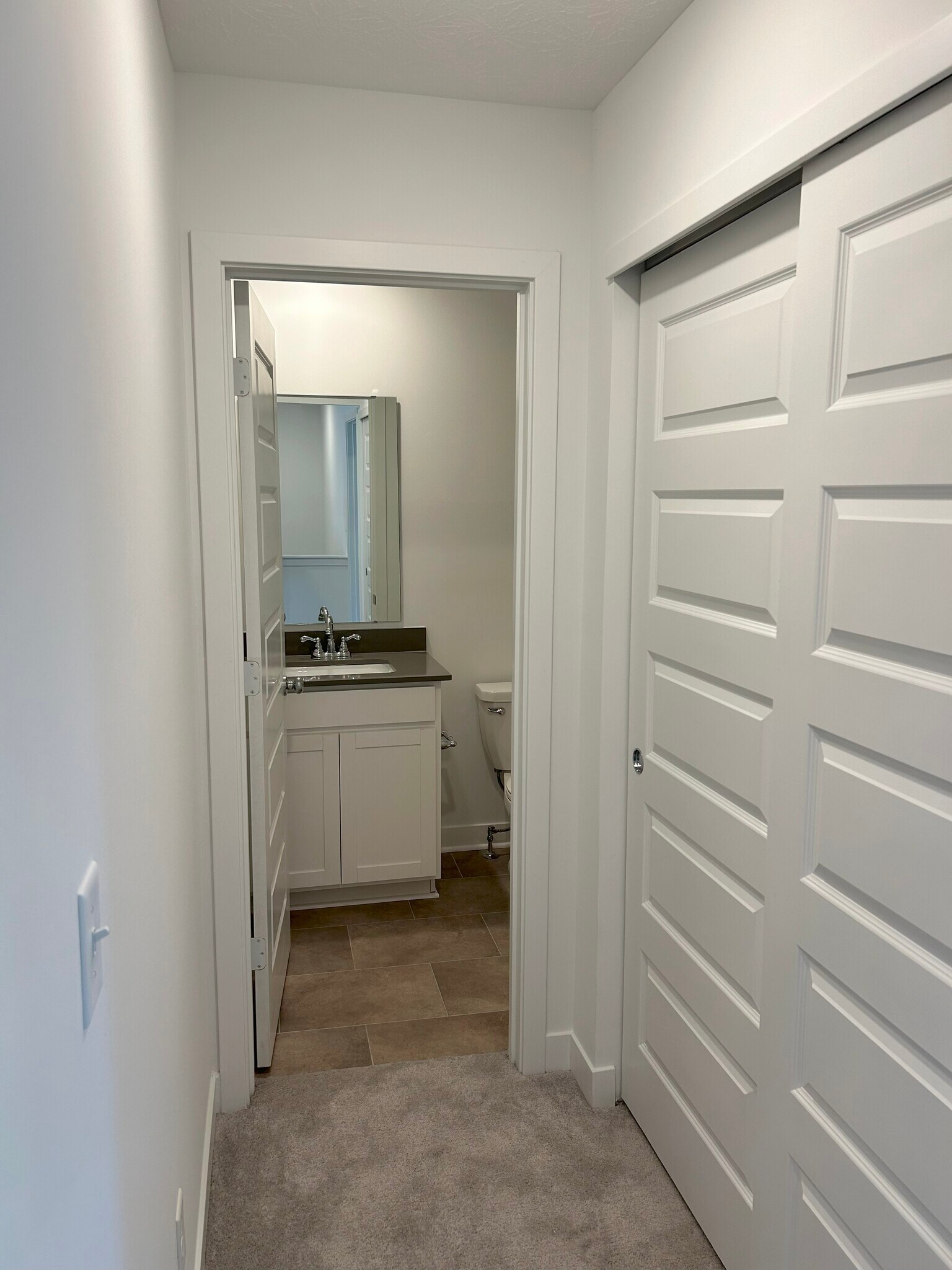 Building Photo - 1752 Trinity Ln