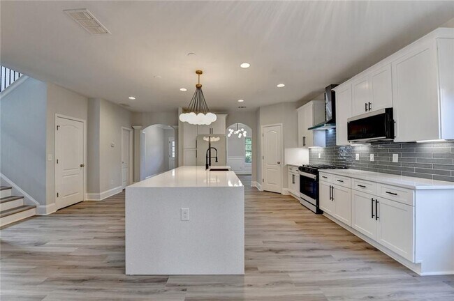 Building Photo - 4032 Ridge Grove Way