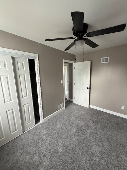 Building Photo - 2513 Iverson St