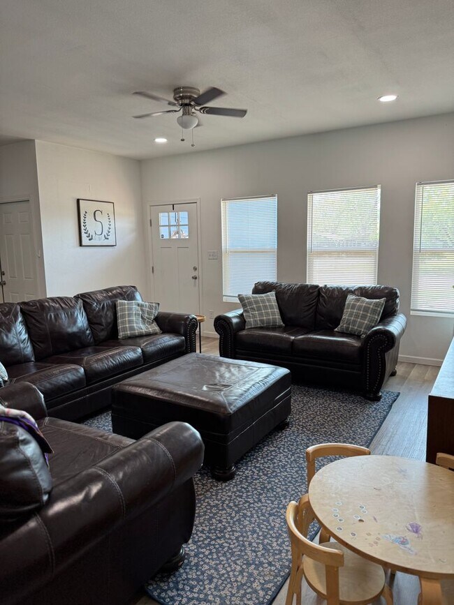 Building Photo - 211 S West - Merkel, TX