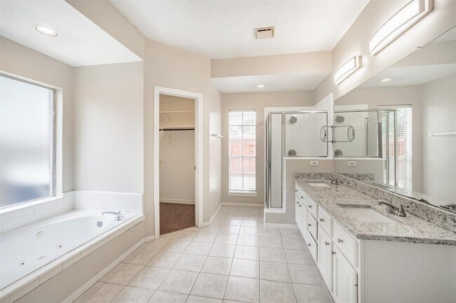 Building Photo - 7343 Hazel Cove Dr