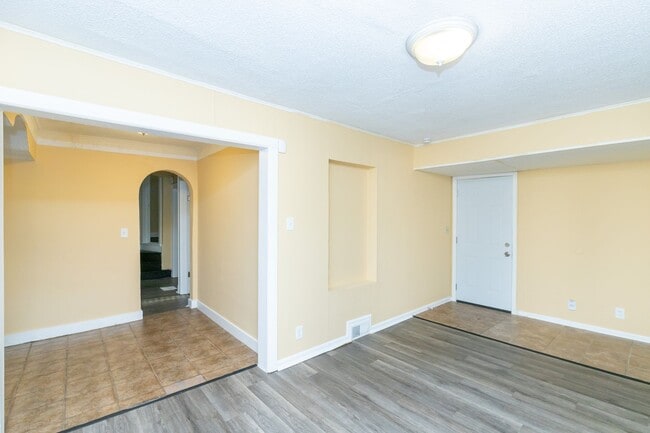 Building Photo - 7210 Bellefontaine Ave