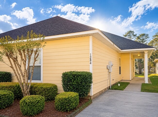 Building Photo - 1284 Tropical Cove