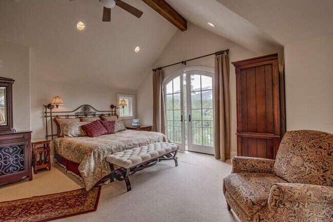 Building Photo - Winter Rental