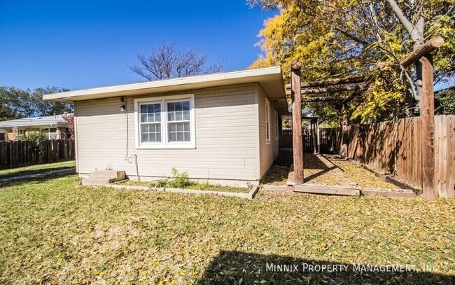 Building Photo - 4303 43rd St