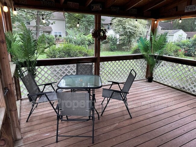 Building Photo - 1825 Red Queen Ct