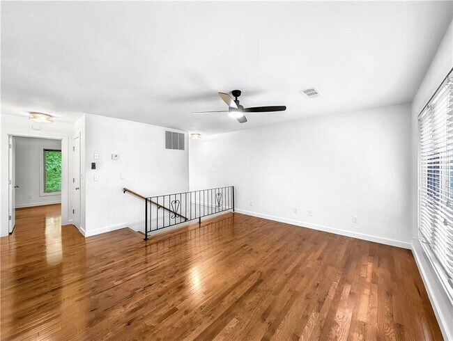 Building Photo - 1 Mellor Ct