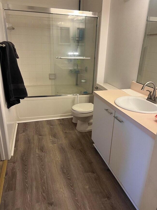 Building Photo - 4879 Via Palm Lakes