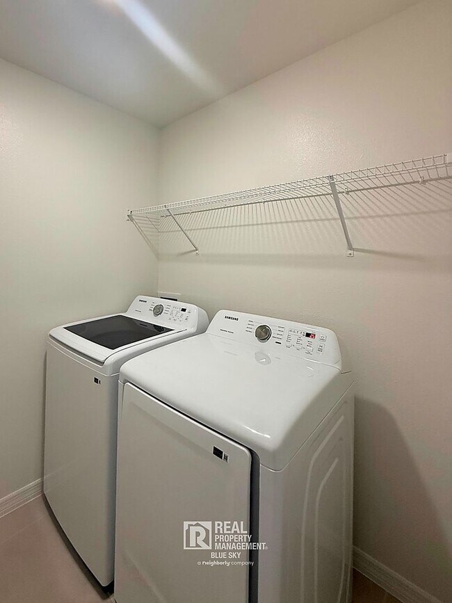 Building Photo - 14603 Abasail Ln