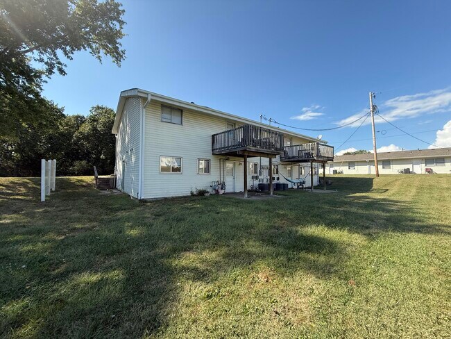 Building Photo - 7216 N Wade School Rd