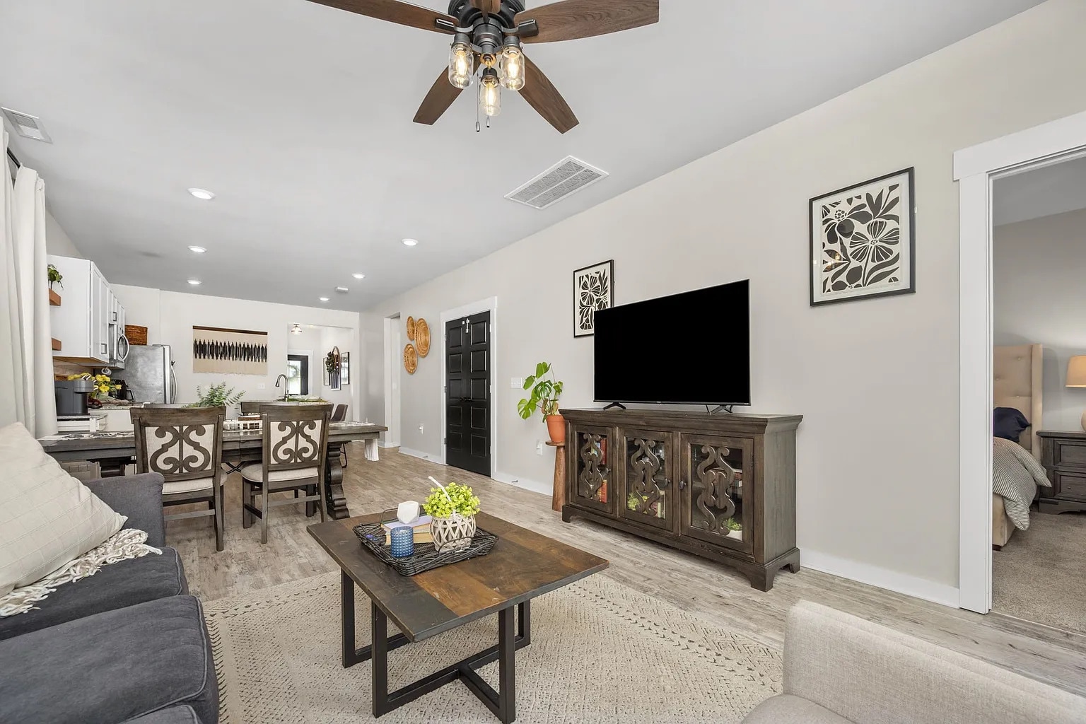 Building Photo - 4204 Aragorn Way