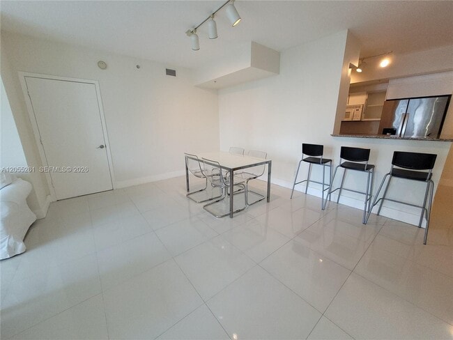 Building Photo - 325 S Biscayne Blvd