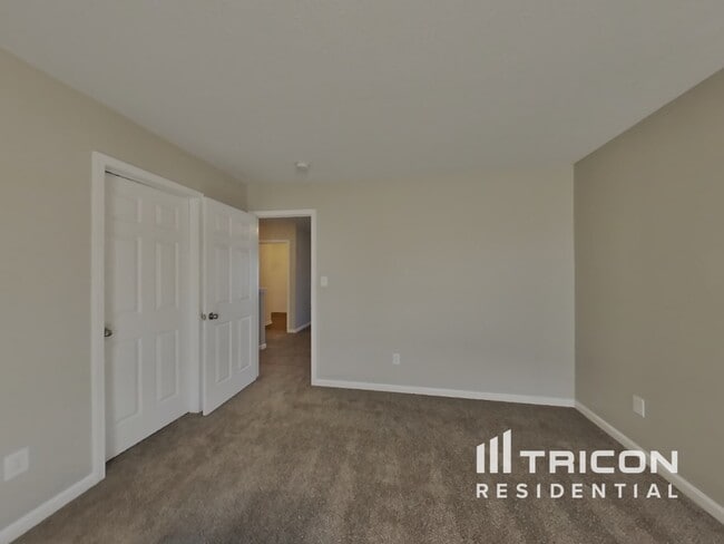 Building Photo - 8018 Bach Dr