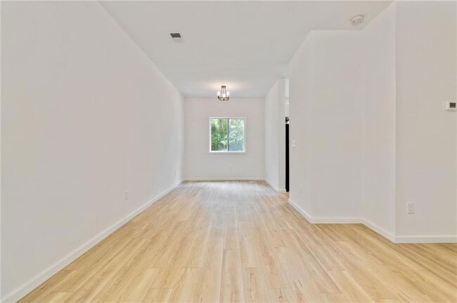 Building Photo - 87 Hennon Dr NW