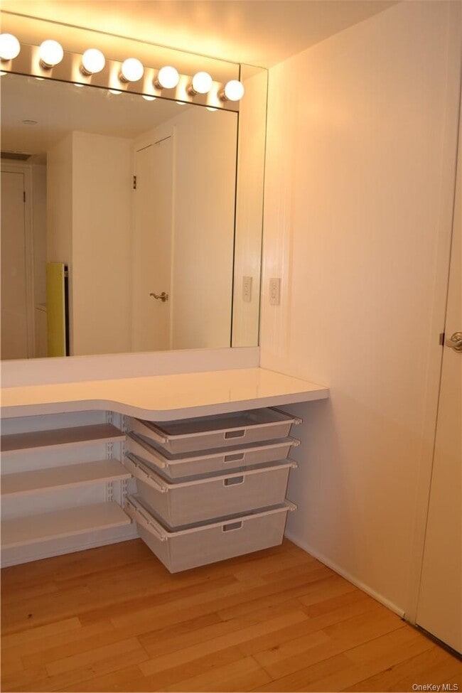 Building Photo - 4 Martine Ave