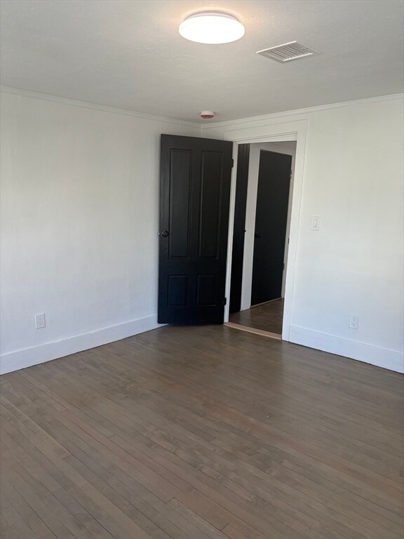 Building Photo - 34 Walnut St