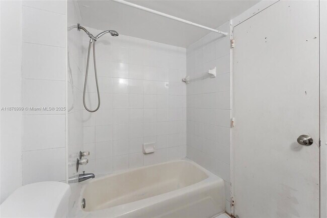 Building Photo - 4300 NW 79th Ave