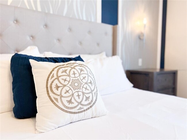 Building Photo - 2442 Dubai St