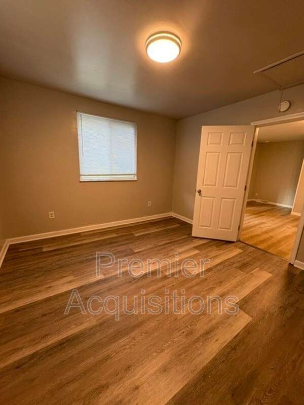 Building Photo - 3216 Franor St