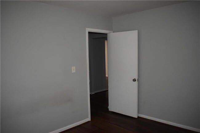 Building Photo - 1703 Kitchens Rd