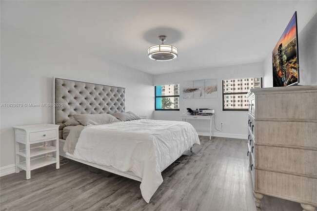 Building Photo - 1201 S Ocean Dr