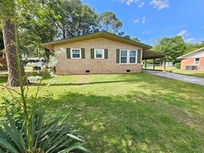 Building Photo - 7526 Bridgeman Dr