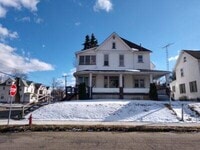 Building Photo - 204 W Market St