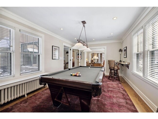 Building Photo - 2810 W Lake of the Isles Pkwy