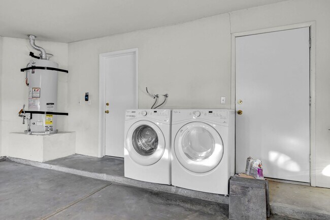 Building Photo - 3538 Casa Real Way