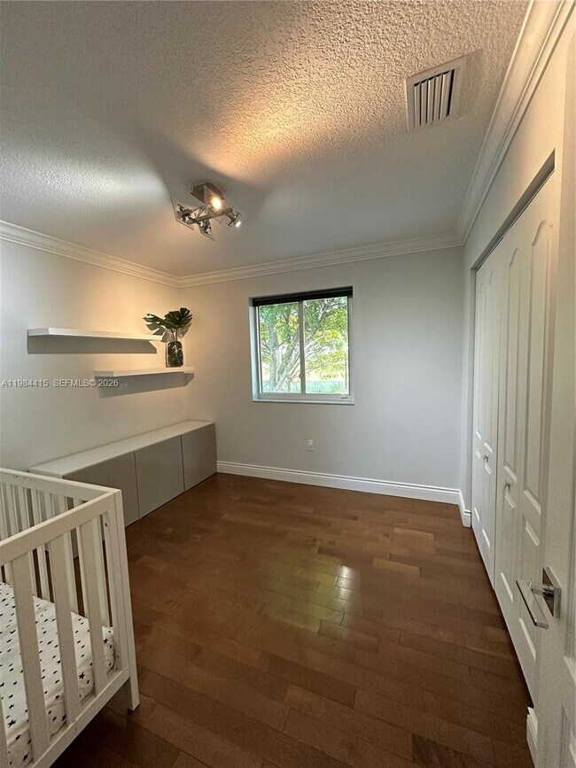 Building Photo - 9060 SW 215th Terrace