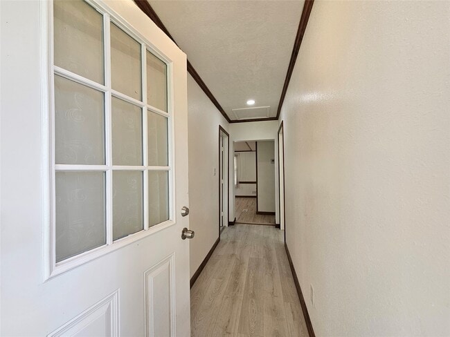 Building Photo - 16974 Balmoral St