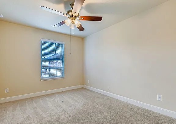 Building Photo - 220 Heavenly Vw