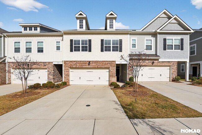 Primary Photo - Spacious 3BR Townhome in Matthews
