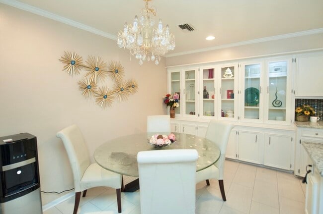 Building Photo - 14107 Swiss Hill Dr