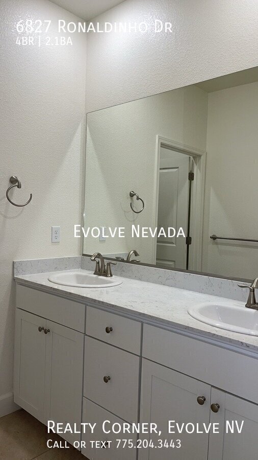 Building Photo - 6827 Ronaldinho Dr