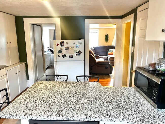 Building Photo - 23 Enon Wy