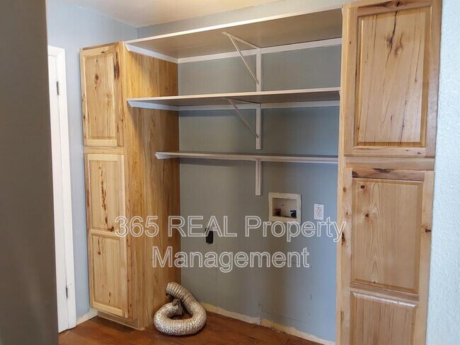 Building Photo - 2201 12th St