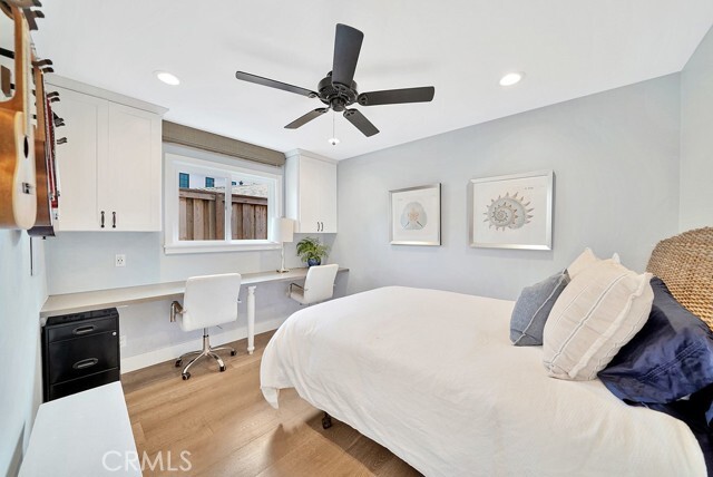 Building Photo - 314 W Avenida Valencia