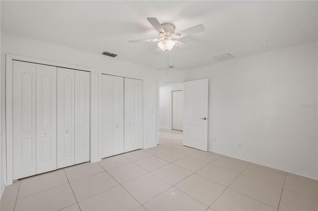 Building Photo - 9446 Leatherwood Ave