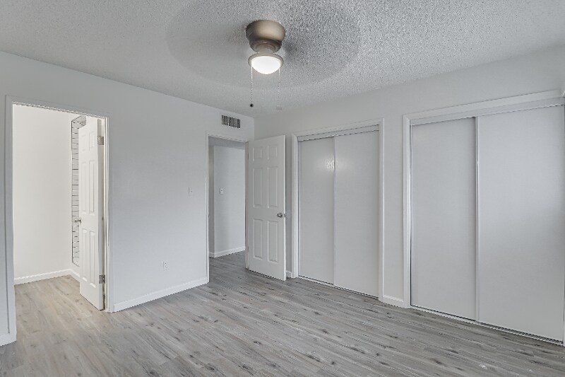 Building Photo - 1013 Mira Loma Dr