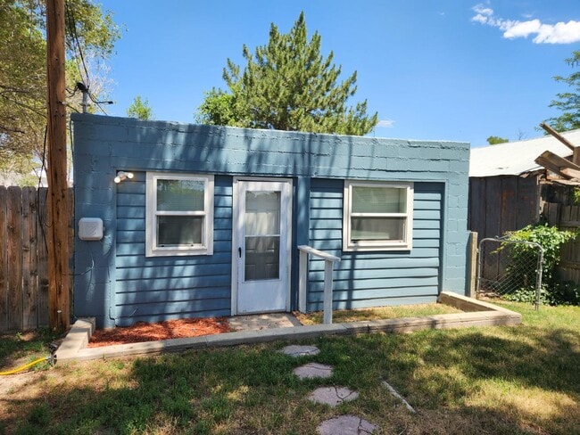 Primary Photo - 703 E 18th St