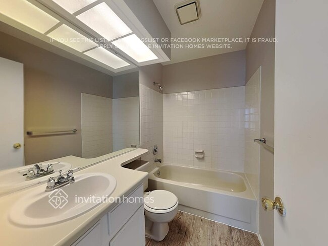 Building Photo - 12053 Ivanhoe Cir