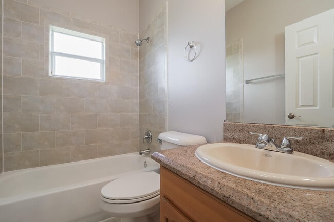 Building Photo - 3889 SW Wycoff St